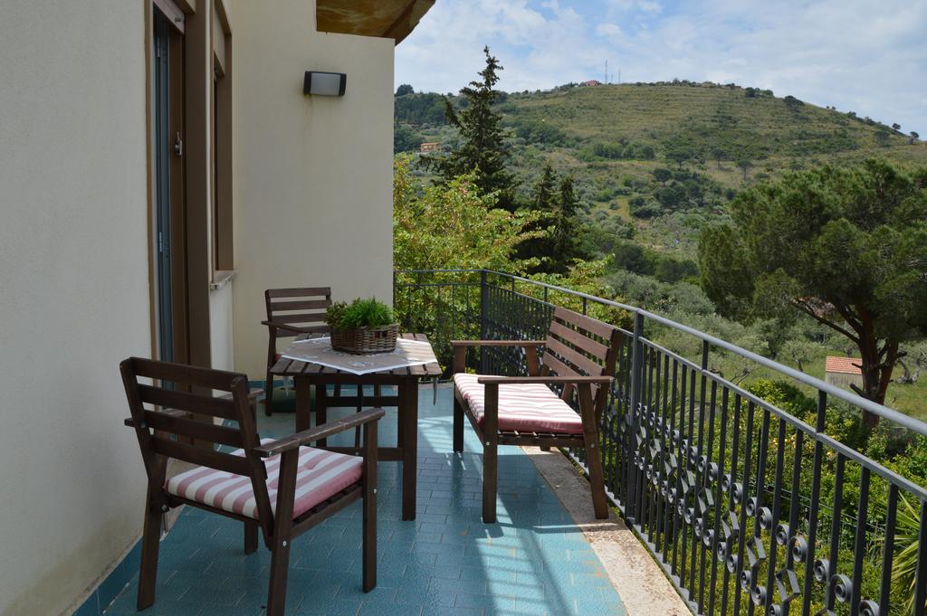 Villa Bouganvilla Cefalù Exteriör bild